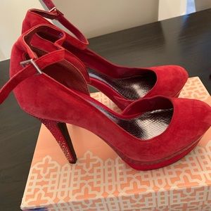 Women Red platform heels size 10